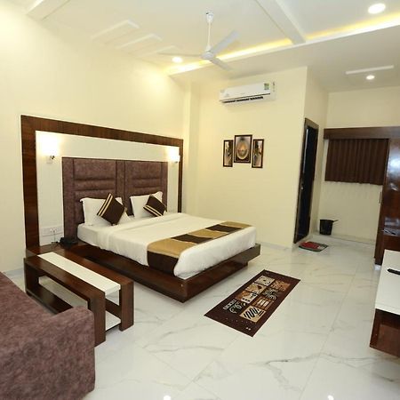 Hotel Villa Inn Anand Exterior photo